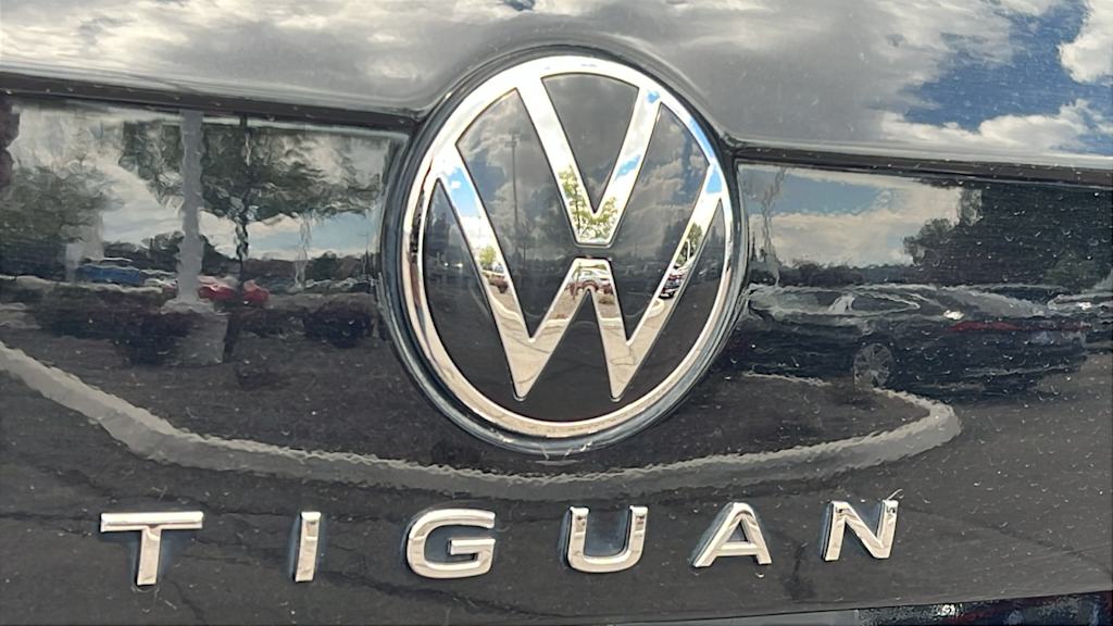 Thumbnail: 2024 Volkswagen Tiguan - 7