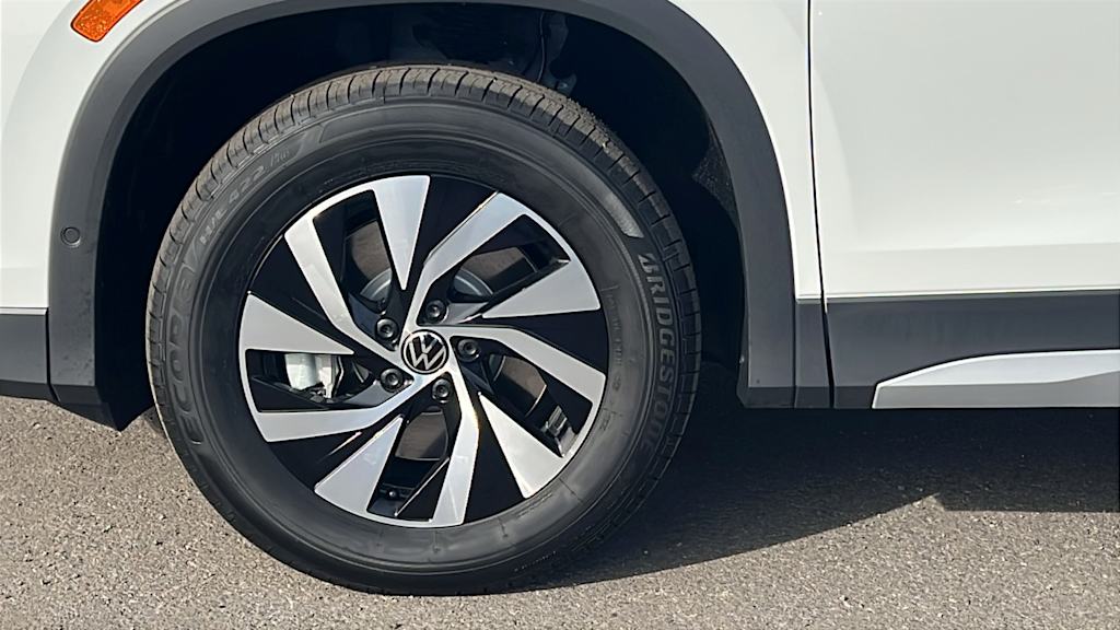 Thumbnail: 2026 Volkswagen Tiguan - 8