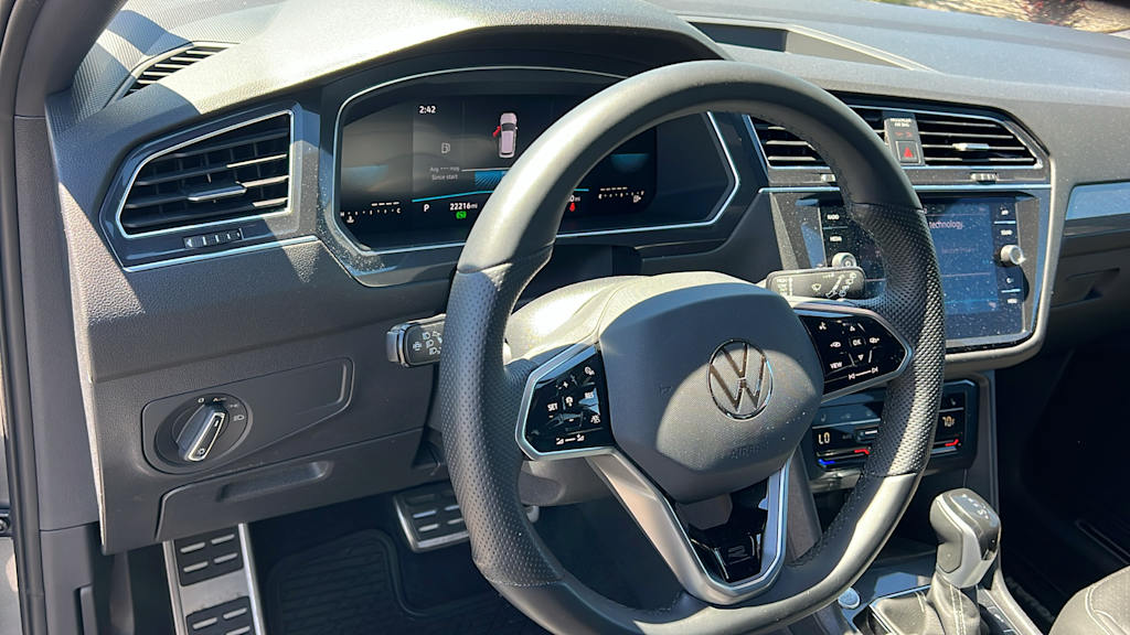 Thumbnail: 2023 Volkswagen Tiguan - 2