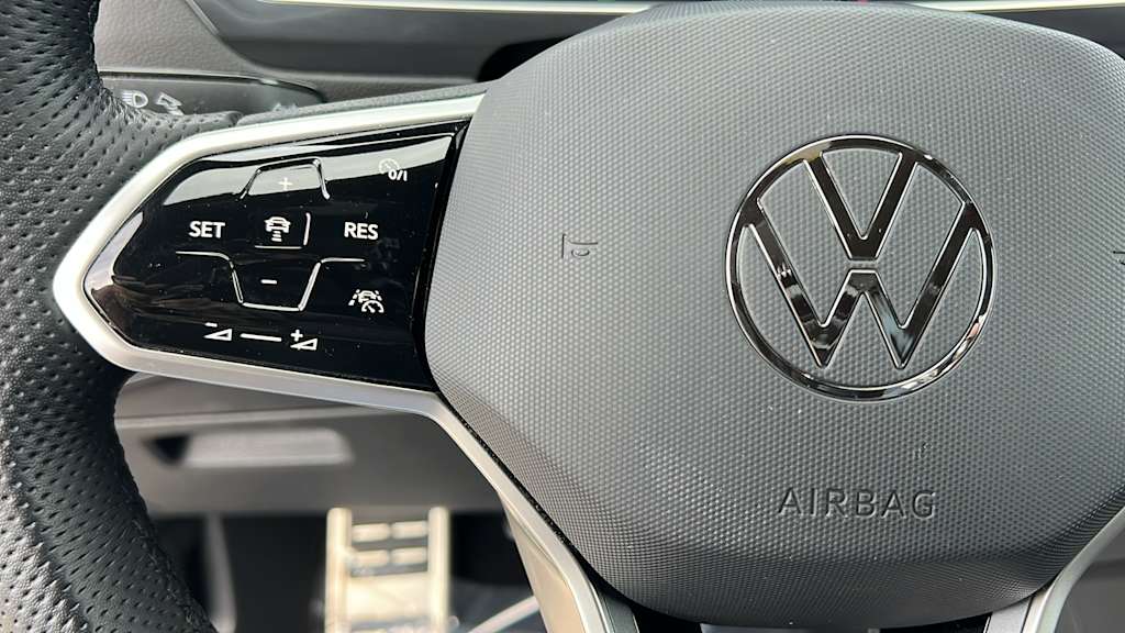 Thumbnail: 2023 Volkswagen Tiguan - 26