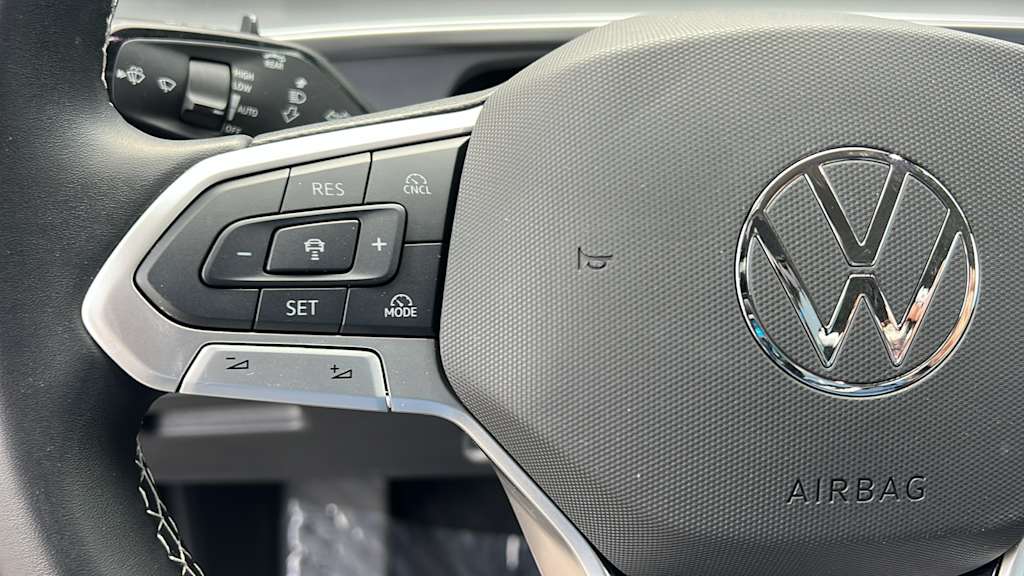 Thumbnail: 2025 Volkswagen Tiguan - 25