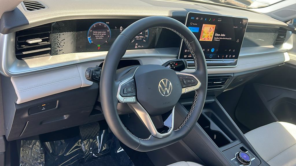 Thumbnail: 2025 Volkswagen Tiguan - 2