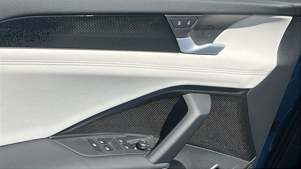 Thumbnail: 2025 Volkswagen Tiguan - 28