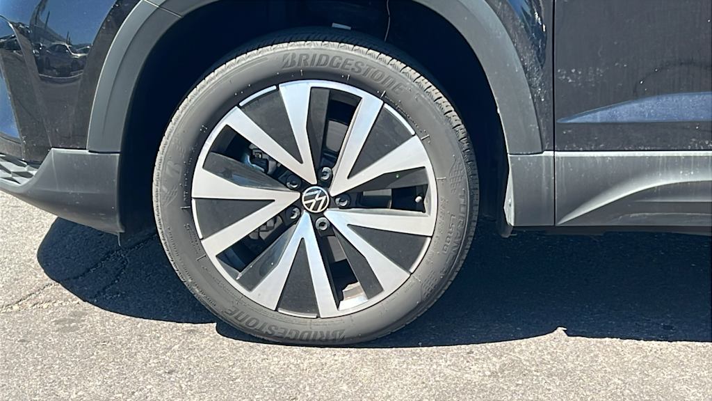 Thumbnail: 2022 Volkswagen Taos - 7