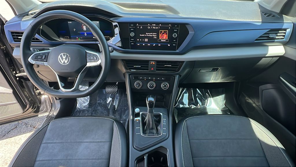 Thumbnail: 2022 Volkswagen Taos - 12