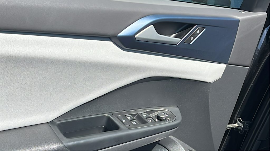 Thumbnail: 2022 Volkswagen Taos - 27