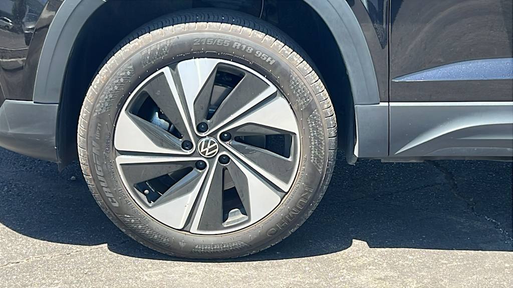 Thumbnail: 2024 Volkswagen Taos - 7