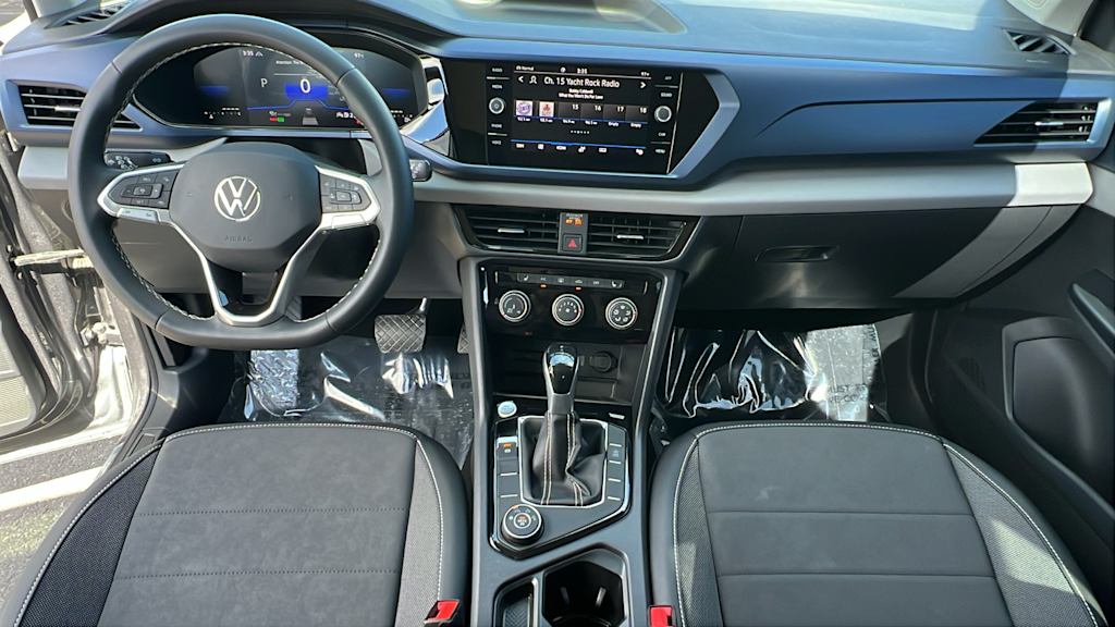 Thumbnail: 2023 Volkswagen Taos - 12