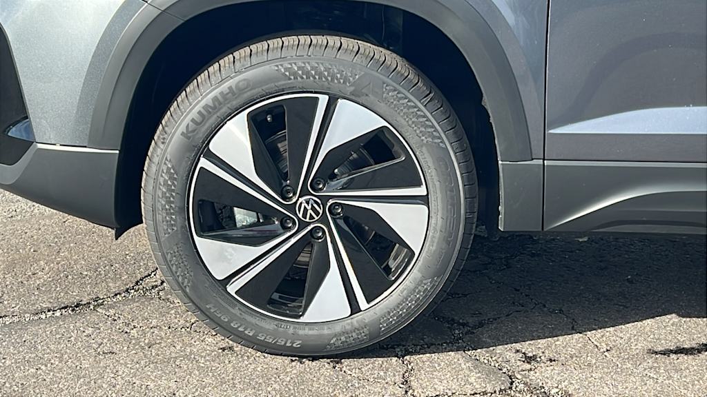 Thumbnail: 2026 Volkswagen Taos - 8
