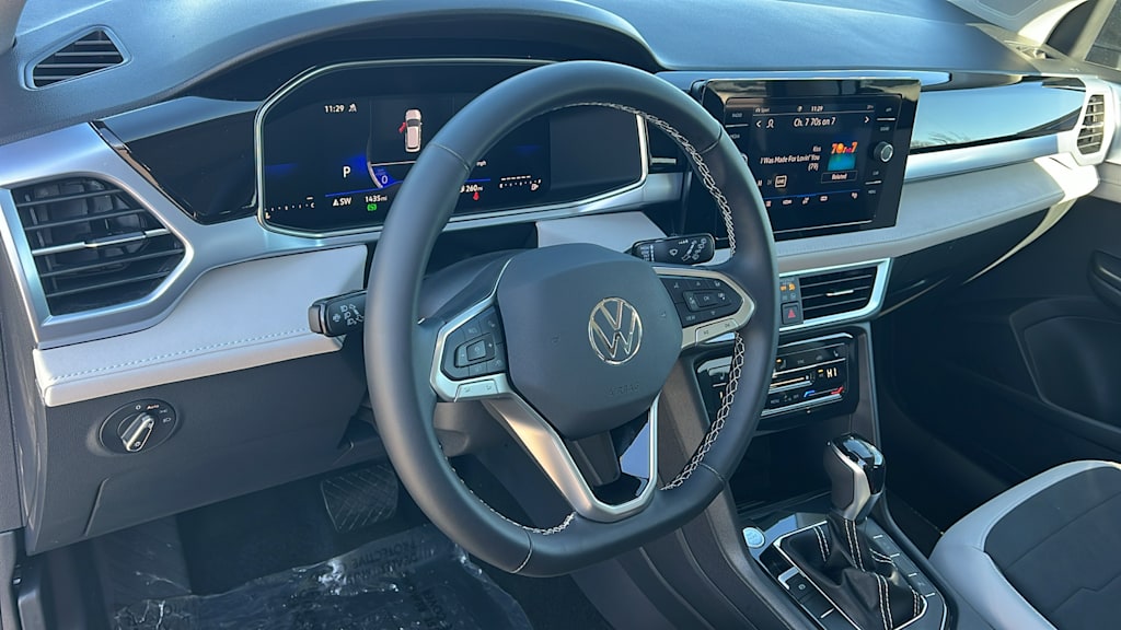 Thumbnail: 2025 Volkswagen Taos - 2