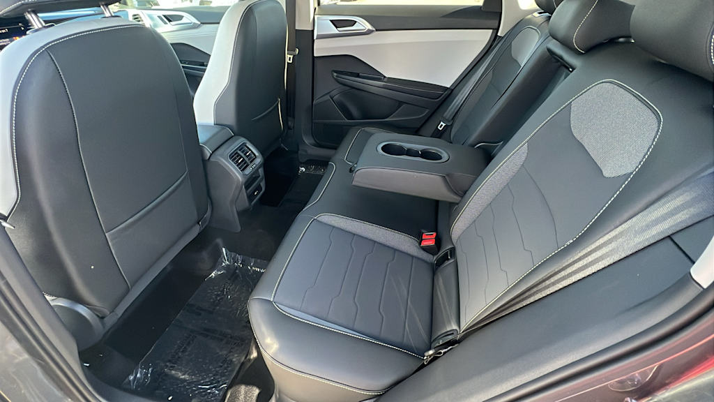 Thumbnail: 2025 Volkswagen Taos - 11