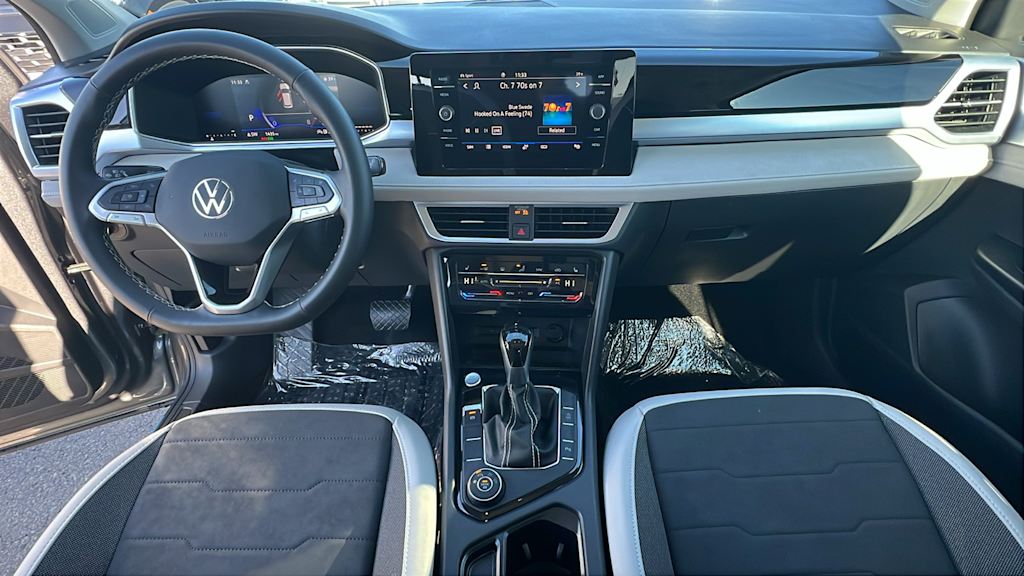 Thumbnail: 2025 Volkswagen Taos - 12