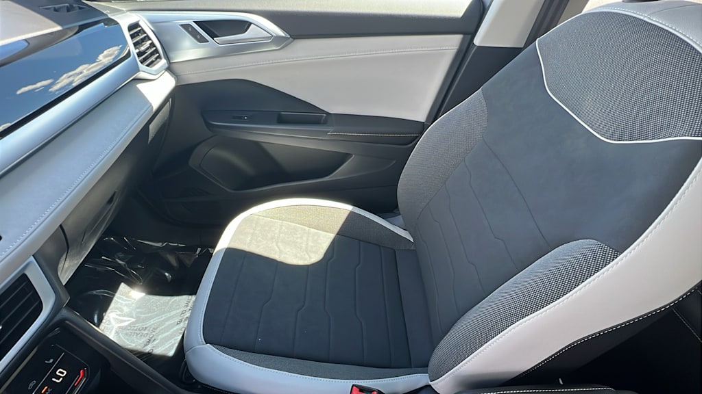 Thumbnail: 2026 Volkswagen Taos - 11