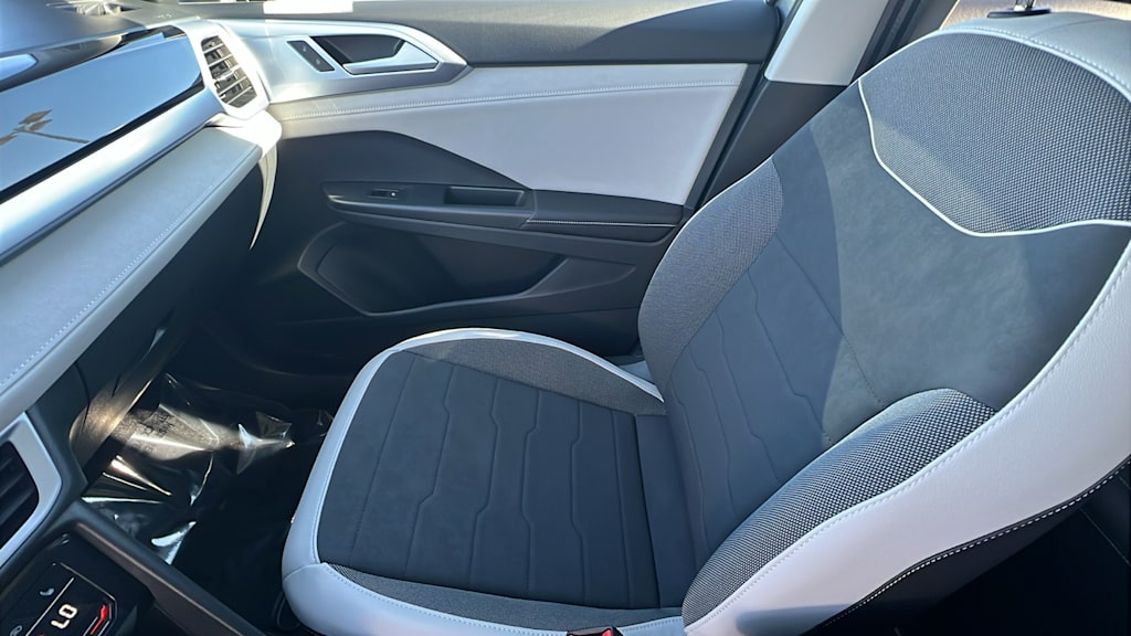 Thumbnail: 2026 Volkswagen Taos - 10