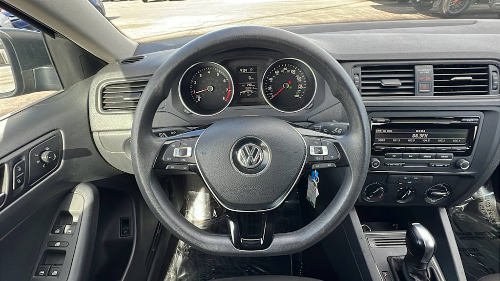 2015 Volkswagen Jetta S 14