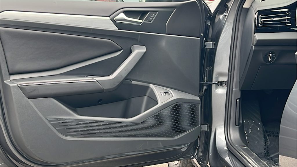 Thumbnail: 2026 Volkswagen Jetta - 28