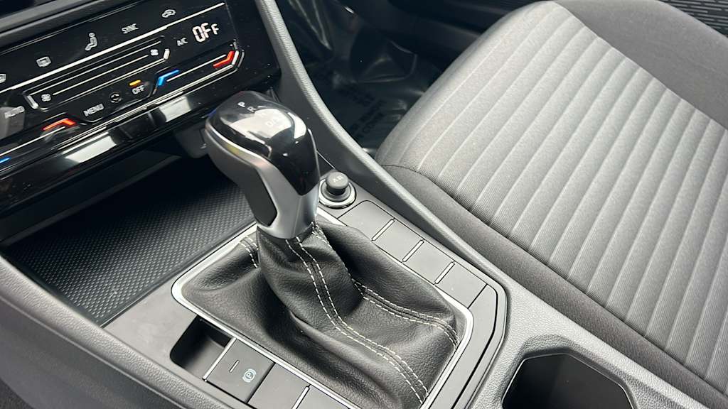 Thumbnail: 2026 Volkswagen Jetta - 15