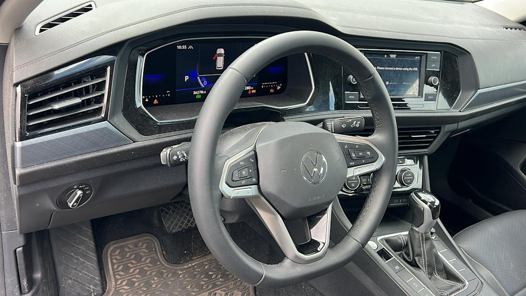 Thumbnail: 2022 Volkswagen Jetta - 2