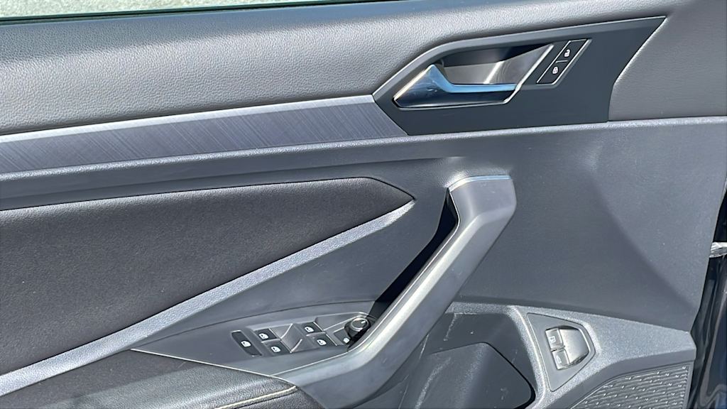 Thumbnail: 2022 Volkswagen Jetta - 28