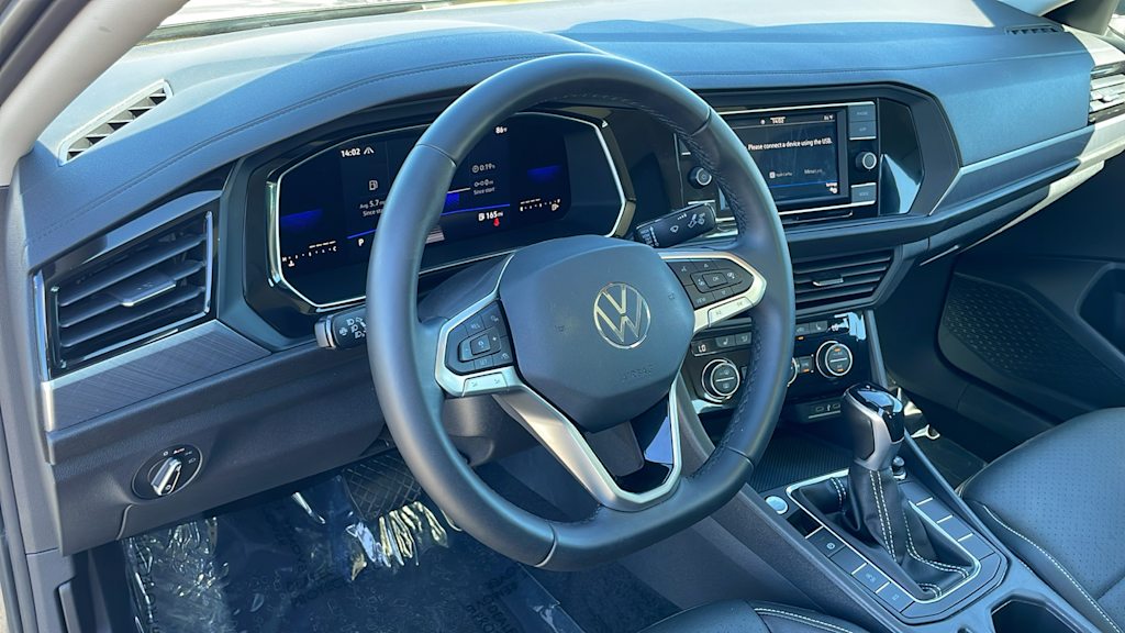 Thumbnail: 2022 Volkswagen Jetta - 2