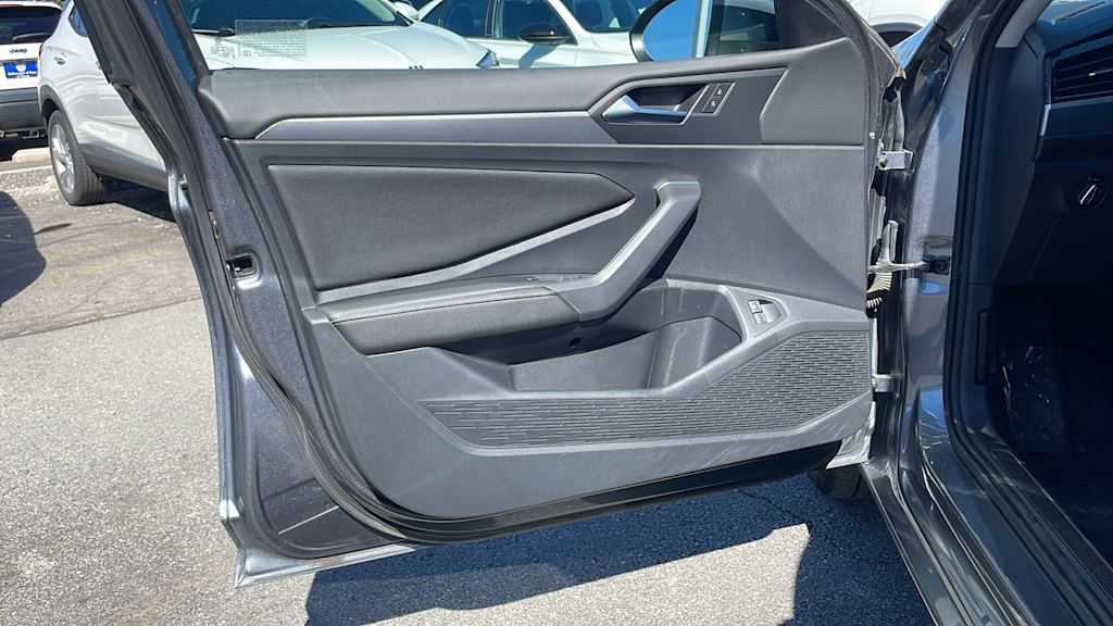 Thumbnail: 2022 Volkswagen Jetta - 29