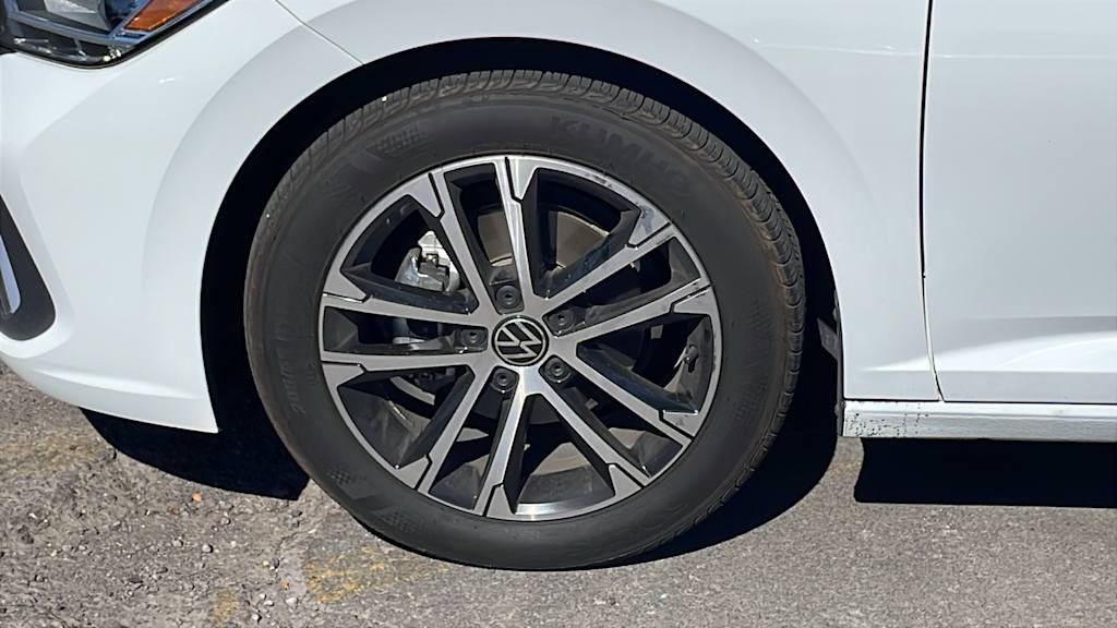 Thumbnail: 2024 Volkswagen Jetta - 7