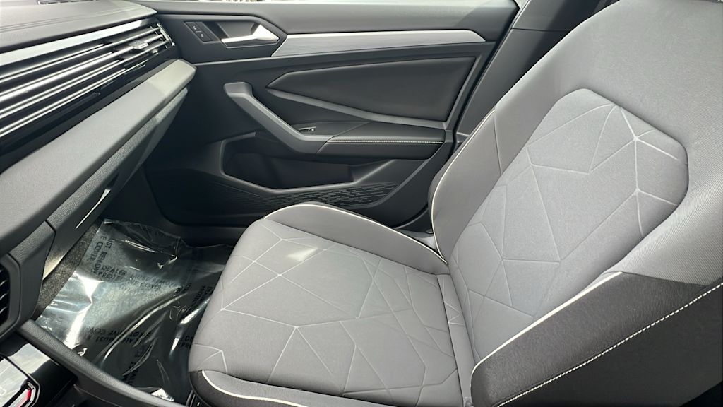 Thumbnail: 2026 Volkswagen Jetta - 11