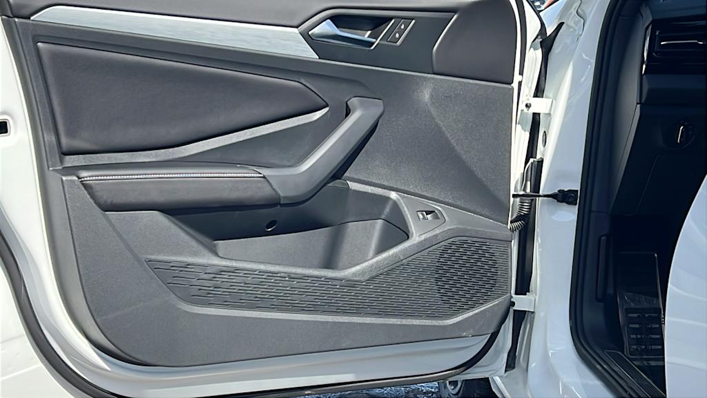 Thumbnail: 2026 Volkswagen Jetta - 28