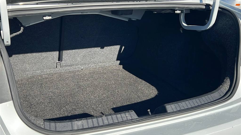 Thumbnail: 2019 Volkswagen Jetta - 16