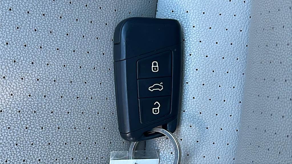 Thumbnail: 2019 Volkswagen Jetta - 30