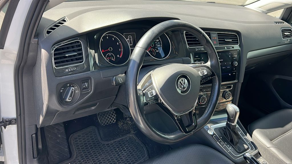 Thumbnail: 2019 Volkswagen Golf - 2