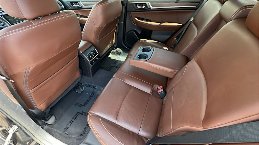2017 Subaru Outback 3.6R Touring 12
