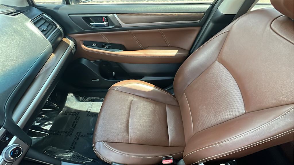 2017 Subaru Outback 3.6R Touring 11
