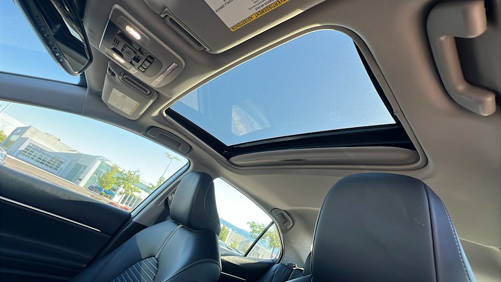 Thumbnail: 2020 Toyota Camry - 31
