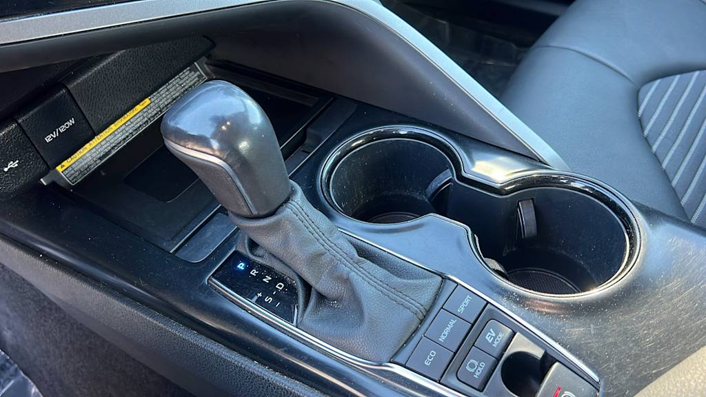 Thumbnail: 2020 Toyota Camry - 15
