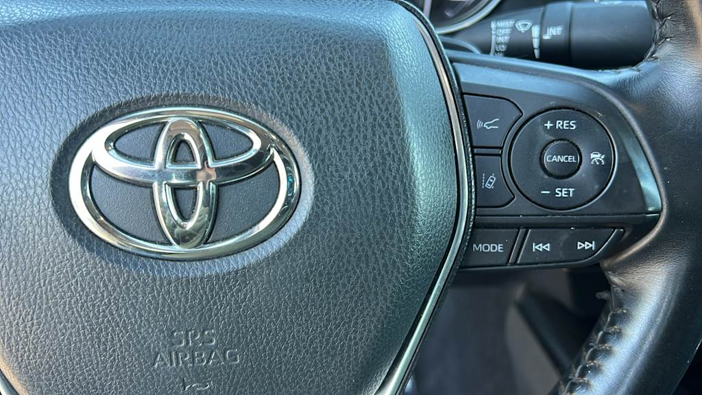 Thumbnail: 2020 Toyota Camry - 27