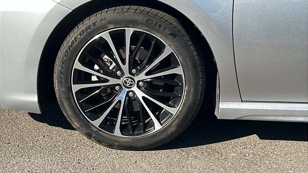 Thumbnail: 2020 Toyota Camry - 8