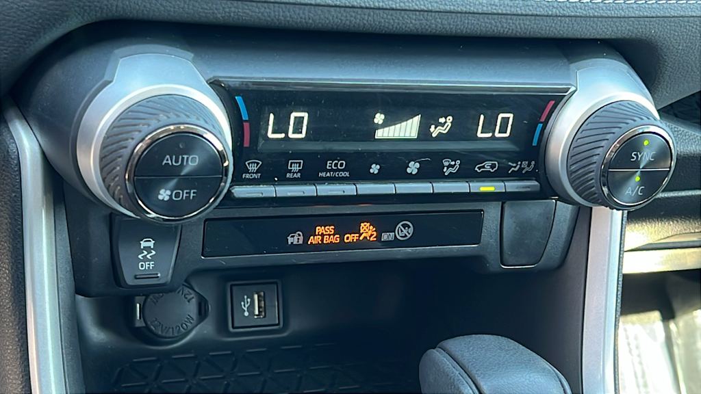 Thumbnail: 2024 Toyota RAV4 - 23