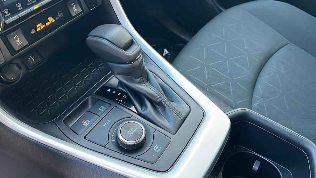 Thumbnail: 2024 Toyota RAV4 - 14