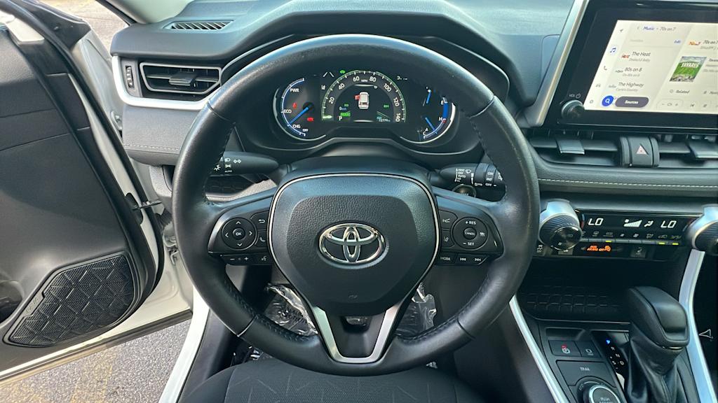 Thumbnail: 2024 Toyota RAV4 - 9