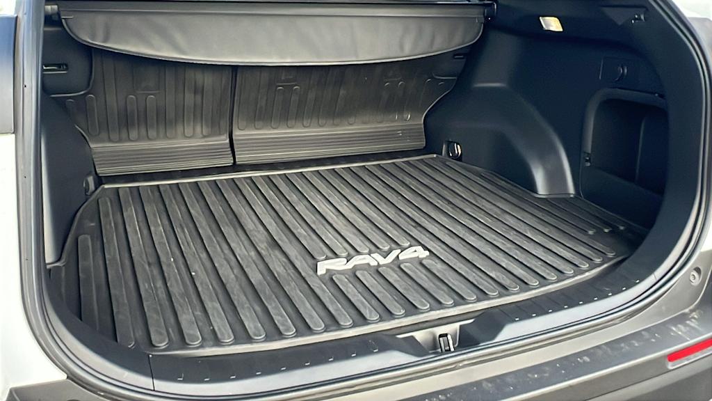 Thumbnail: 2024 Toyota RAV4 - 16