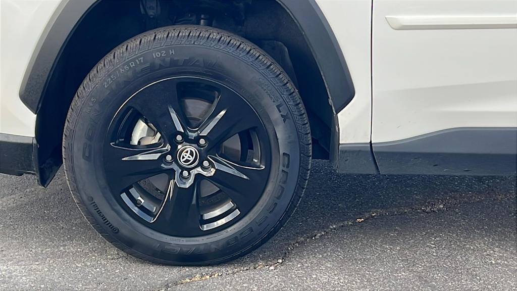 Thumbnail: 2024 Toyota RAV4 - 8