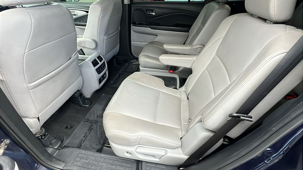 Thumbnail: 2019 Honda Pilot - 12