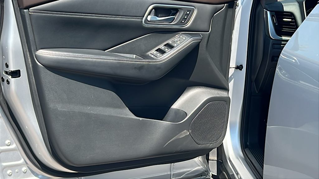 Thumbnail: 2021 Nissan Rogue - 29