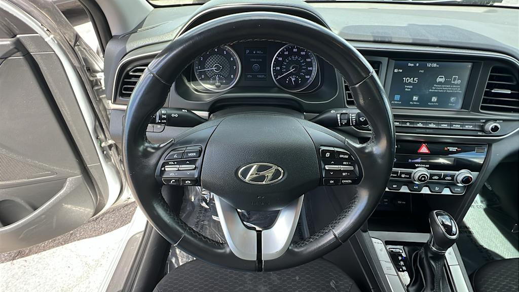 Thumbnail: 2020 Hyundai Elantra - 8