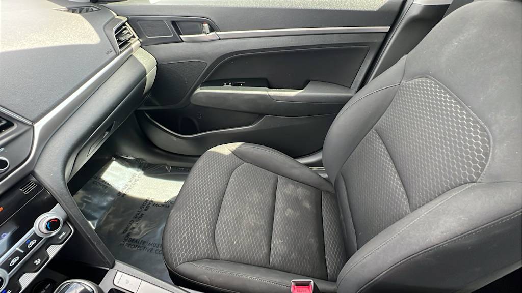 Thumbnail: 2020 Hyundai Elantra - 10