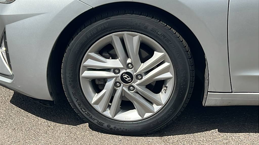 Thumbnail: 2020 Hyundai Elantra - 7