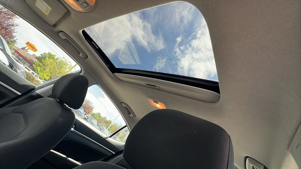 Thumbnail: 2020 Hyundai Elantra - 31