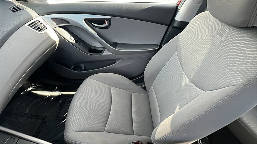 2016 Hyundai Elantra SE 11