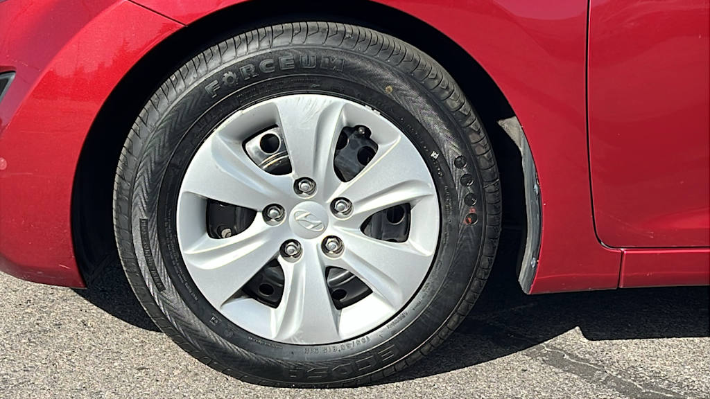 2016 Hyundai Elantra SE 8